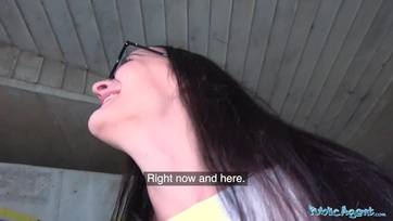 Cseh szemüveges tini picsa megkélve Thumb