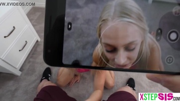 Huncut mostoha húgocska szopizza a bratyója szerszámát Thumb