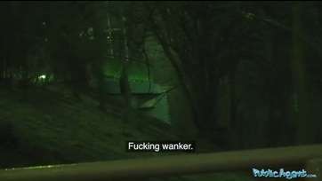 Ava Koxxx kemény torokszex oboázása és hancúrja Thumb