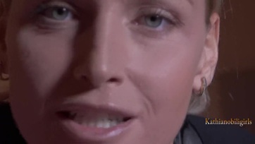 38 esztendős anyám szopogatja a falloszom Thumb