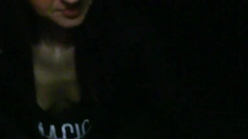 Fiatal magyar leány leszopatva és megkuffantva Halloween éjszakáján Thumb