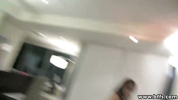 Ledobták a pizsamát a leszbi tini muffok és egy kolosszális enyelegtek Thumb