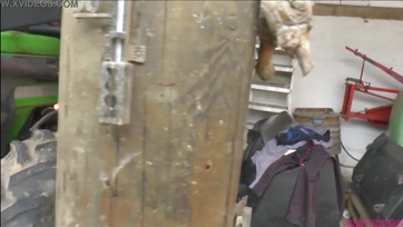 A csúnyuska szőkehajú főnökasszony rávetette magát az alkalmazottjára és bepuszilta a löttyét Thumb